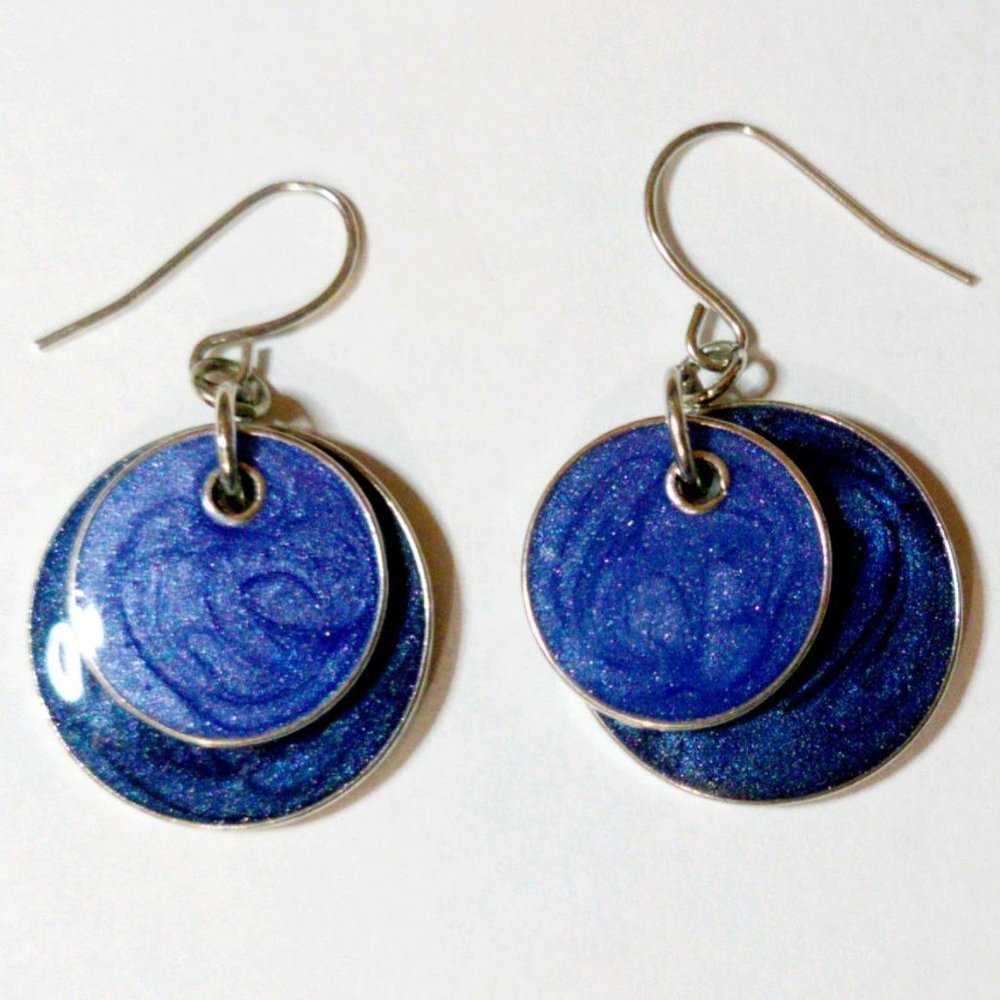 **SALE** 3/20.00 // Retro Blue Circle Dangle Earrings, Enamel, Hook